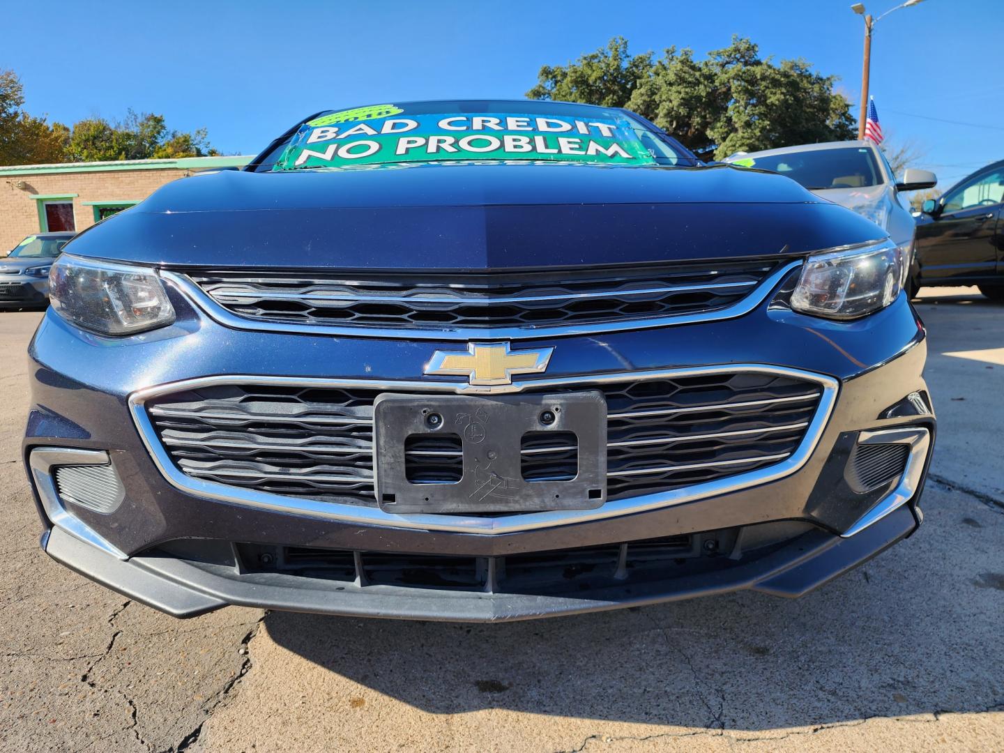 2018 DARK BLUE Chevrolet Malibu LS (1G1ZB5ST3JF) with an 1.5L L4 DOHC 16V engine, 6A transmission, located at 2660 S.Garland Avenue, Garland, TX, 75041, (469) 298-3118, 32.885551, -96.655602 - Photo#9